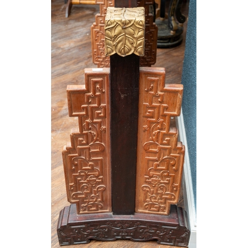 142 - A pair of 20th century Chinese floorstanding screens on separate stands, each decorated in the form ... 