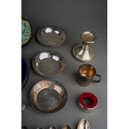 322 - Collection of silver plated items to include cup and saucer, boxed mother of pearl handled fruit spo... 