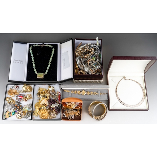 325 - Large collection of costume jewellery to include brooches, boxed silver necklace, Christine Savage n... 