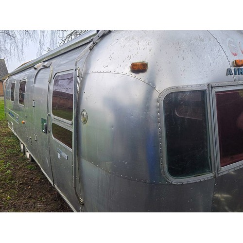 329 - A 1976 Airstream Manitoba travel trailer,
serial number and original plaques present on outside of i... 