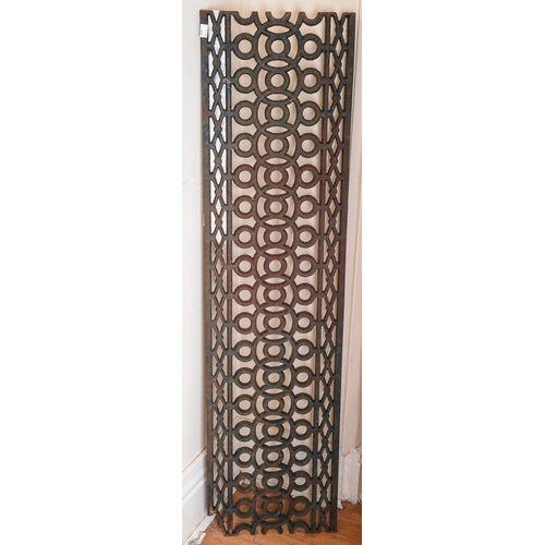 490 - Architectural salvage- antique cast iron grill cover, approx. 127 cm x 33 cm