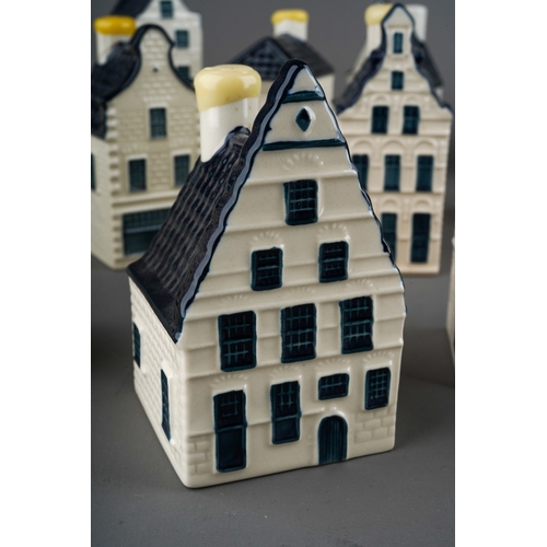 498 - A collection of KLM Blue Delft's houses, Bols Amsterdam 1575 to include the numbers 25, 26, 27, 28, ... 