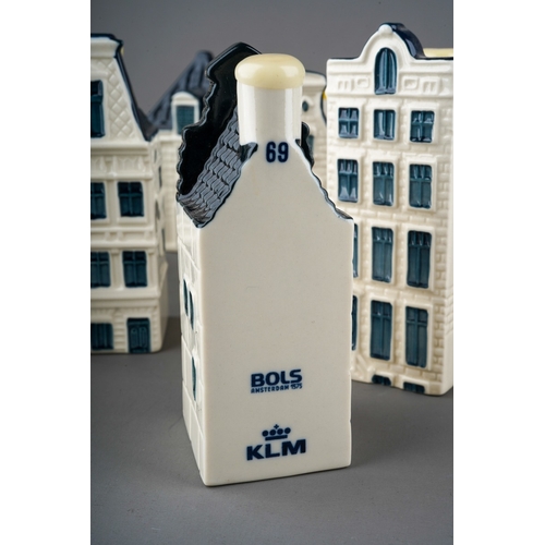 501 - A collection of KLM Blue Delft's houses, Bols Amsterdam 1575 to include the numbers 61(x2), 62(x2), ... 