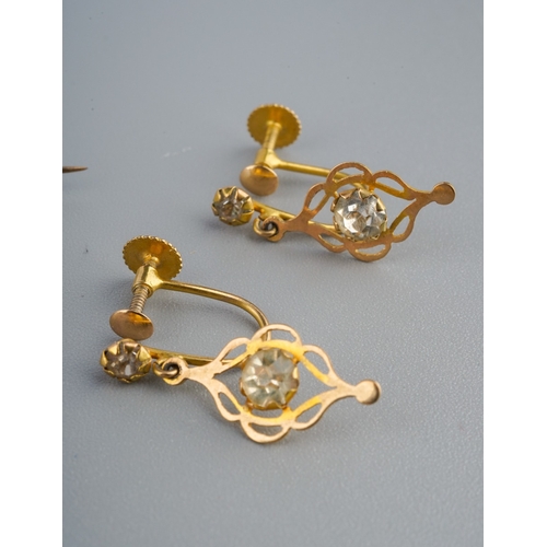 759 - Collection of 9 ct gold and yellow metal brooches, 9 ct gold clip, pair of 9ct gold earrings and yel... 