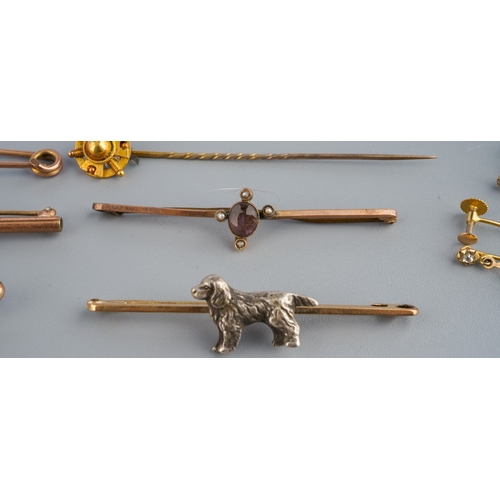 759 - Collection of 9 ct gold and yellow metal brooches, 9 ct gold clip, pair of 9ct gold earrings and yel... 