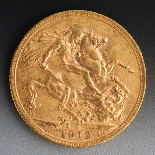 854 - 1912 gold full sovereign