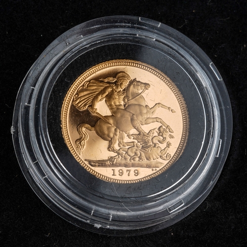 856 - 1979 gold full proof sovereign in original case