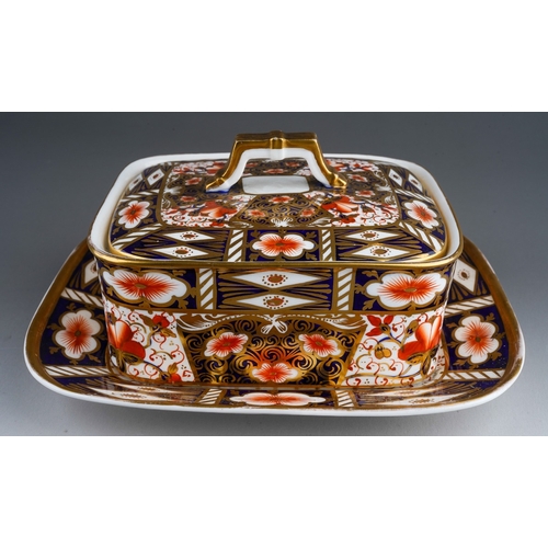 891 - A late 19th Century Royal Crown Derby, circ(3) a 1885, Imari pattern 2451 large butter dish, cover a... 