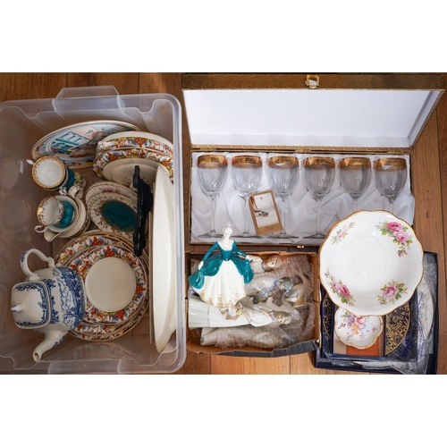 1074 - Assorted ceramics to include: part 1930s dinner service decorated with County Cottage (a/f); Royal A... 