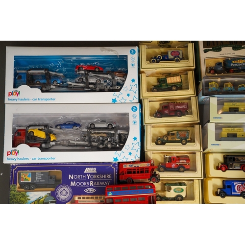 1105 - Assorted boxed die cast model cars including Classic vans, Days Gone, North Yorkshire Moors Railway ... 