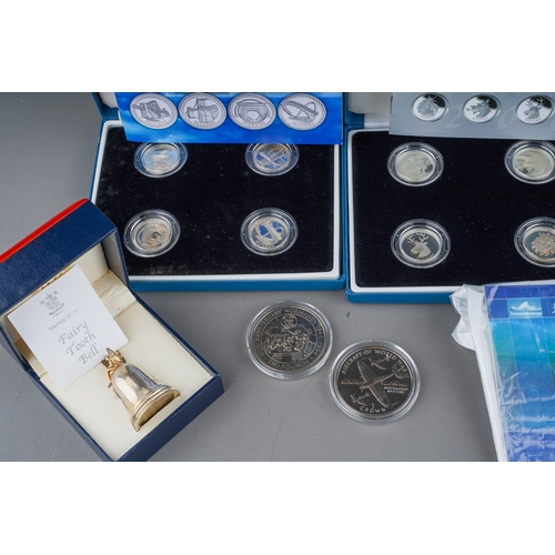 1114 - Queen Elizabeth II British silver  and other coins, etc, comprising a sealed Royal Mint 2002 £2 coin... 