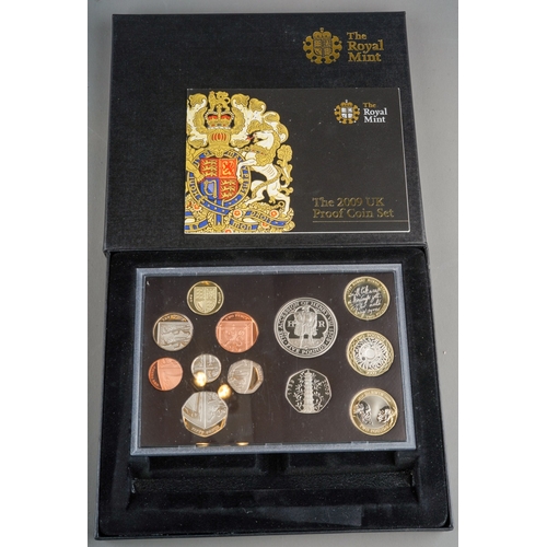 1115 - G.B., a boxed Royal Mint twelve coin proof set 2009, to include 'Kew Gardens' Fifty Pence, with Cert... 