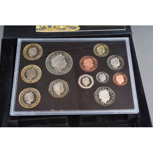 1115 - G.B., a boxed Royal Mint twelve coin proof set 2009, to include 'Kew Gardens' Fifty Pence, with Cert... 