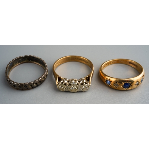 1130 - Two 9 ct gold rings, one set with diamonds in illusion setting together with a silver ring. Gross we... 