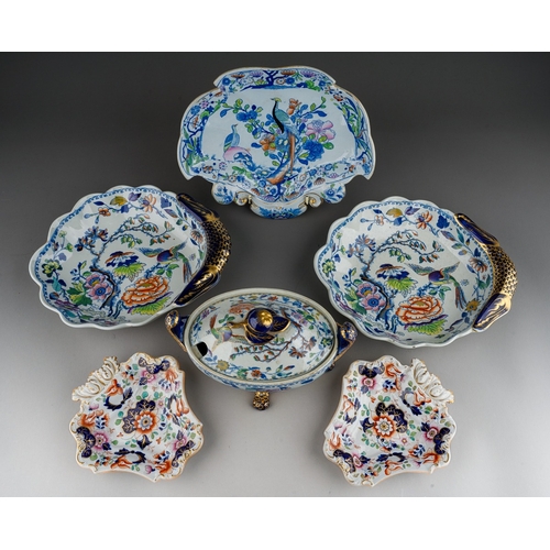 26 - A collection of 19th and 20th Century Ironstone and Stone China to include: a Davenport Stone China ... 