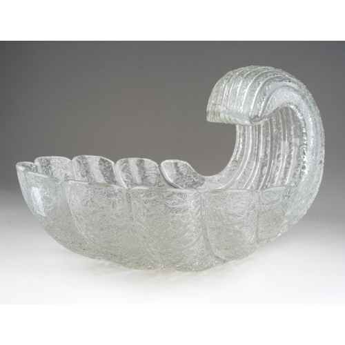 57 - A 1950/50's Fratelli Toso overshot glass large clam shaped bowl, attributed to Murano, approx 33cm l... 