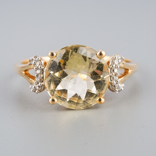 580 - Gemporia 9ct gold citrine ring, weight 2.9 grams.