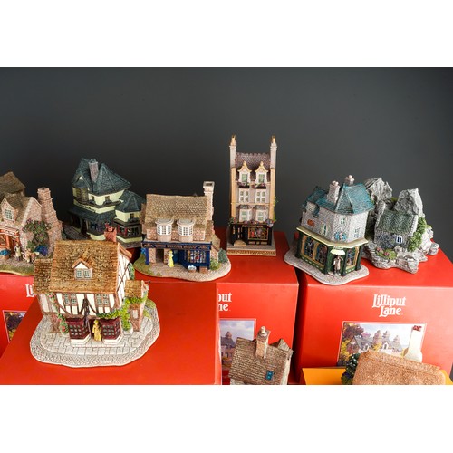 18A - A collection of forty Lilliput Lane Cottages and an unboxed David Winter item, all with deeds and bo... 