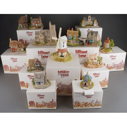 18A - A collection of forty Lilliput Lane Cottages and an unboxed David Winter item, all with deeds and bo... 