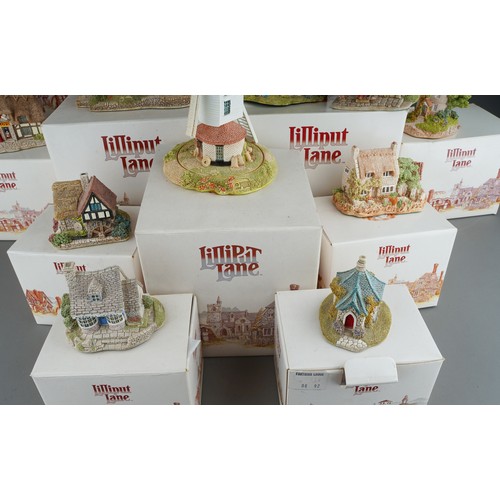 18A - A collection of forty Lilliput Lane Cottages and an unboxed David Winter item, all with deeds and bo... 