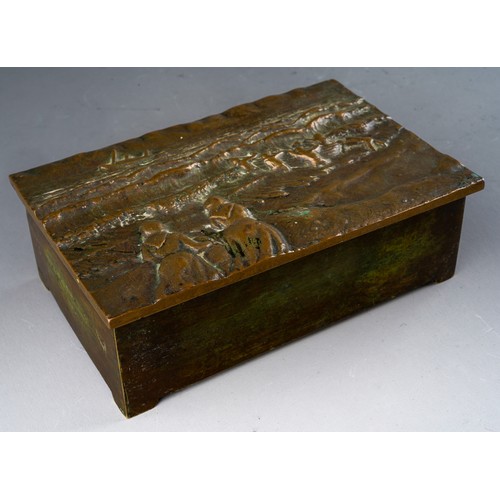 336 - A first half 20th century bronze cigarette box, the hinged lid cast with a scene of a stormy sea wit... 