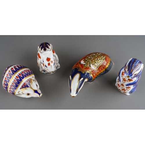 42 - Four Royal Crown Derby imari palette paperweights, comprising Moonlight Badger, Squirrel, Hedgehog (... 