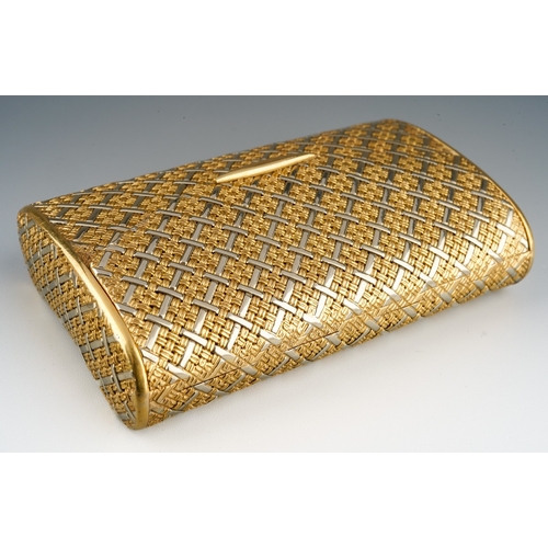 467 - A purse. Designed as a series of white and yellow interwoven lines, with hinged opening, stamped 750... 