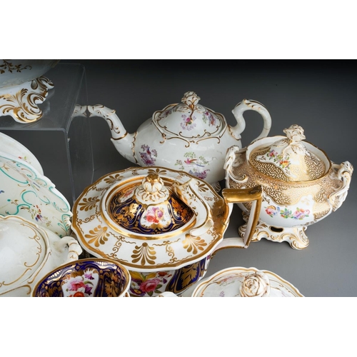 5 - Large collection of mainly early 1800s porcelain to include Coalport John Randall taza, H&R Daniel t... 