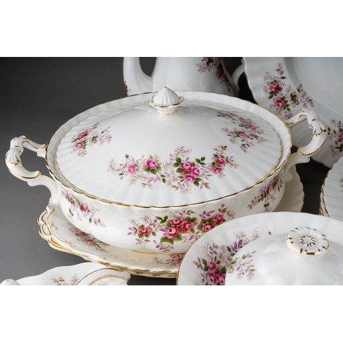 20 - Two boxes of Royal Albert 'Lavender Rose' pattern tea and dinner wares, etc, including six dinner pl... 