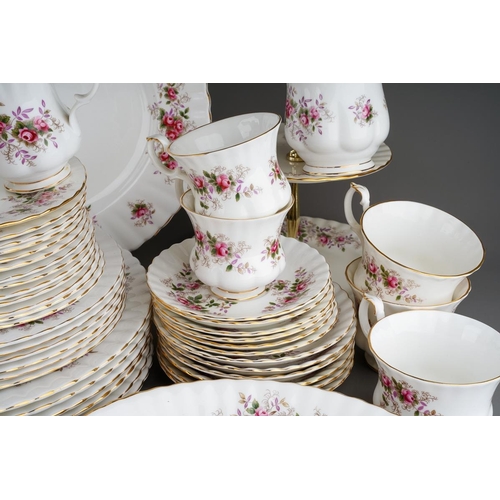 20 - Two boxes of Royal Albert 'Lavender Rose' pattern tea and dinner wares, etc, including six dinner pl... 