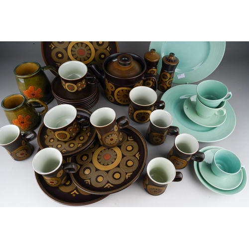 45 - A collection of Denby pottery Arabesque pattern to include teapot, six cups and saucers, 6 various s... 