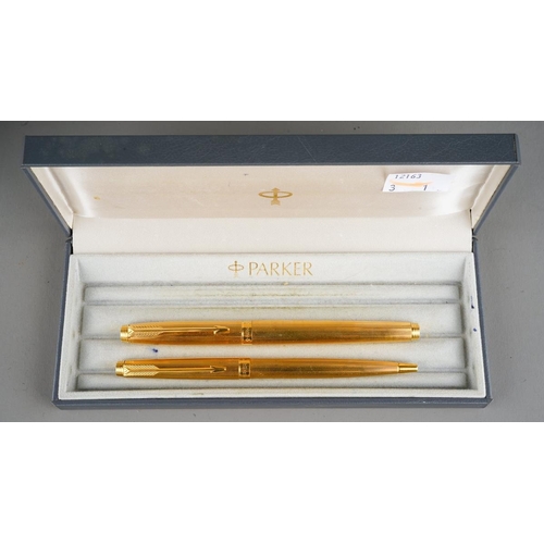 A cased Parker 35 gold plated fountain pen with 14K gold nib and ...