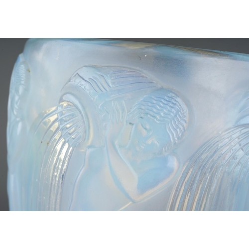 586 - A Lalique 