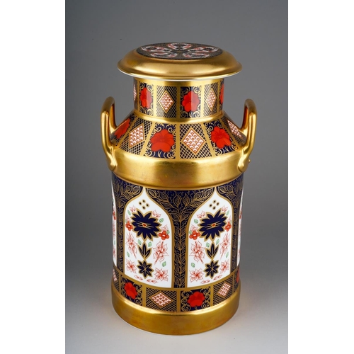 Royal Crown Derby Old Imari 1128 pattern milk churn, first quality. Overall height 25.5cm.
