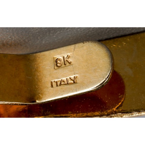 6 - Yellow metal ( marked 9 k) tie pin, gross weight approx. 4.6g