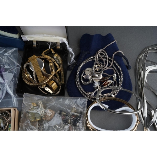 31 - Collection of silver earrings, white metal bangle, long honora pearl necklace, costume jewellery, wa... 