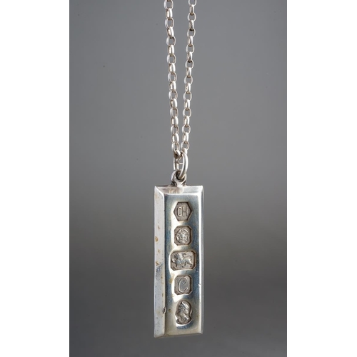 47 - A Modern silver ingot, hallmarked CH, Sheffield, 1977, Jubilee mark on suspension silver chain toget... 