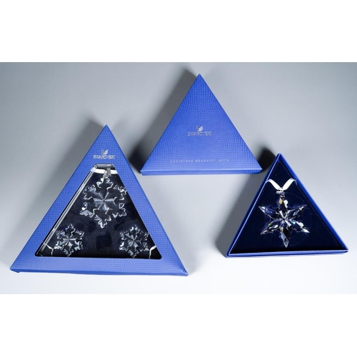 384 - Two boxed Swarovski Christmas bauble sets, comprising 2015 Ornament and 2016 set of three stars [2]