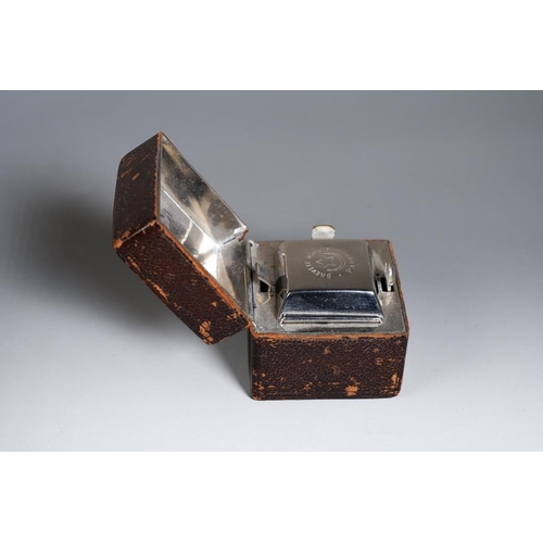 388 - A French leather cased travelling silver plate inkwell, stamped Breveté SGDG  Paris, the cover inter... 