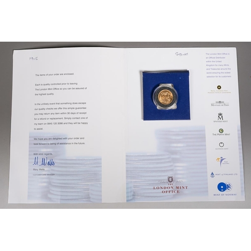 399 - An Edward VII 1905 Sydney Mint gold full sovereign, comes with a The London Mint Office sleeve (1)