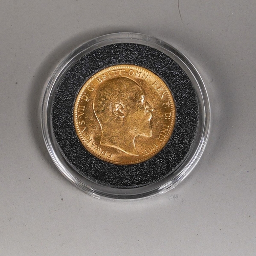 399 - An Edward VII 1905 Sydney Mint gold full sovereign, comes with a The London Mint Office sleeve (1)