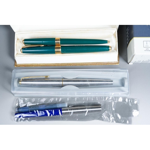 416 - PARKER: a vintage 12ct gold plated fountain pen, the cap stamped PARKER in fitted case  together wit... 