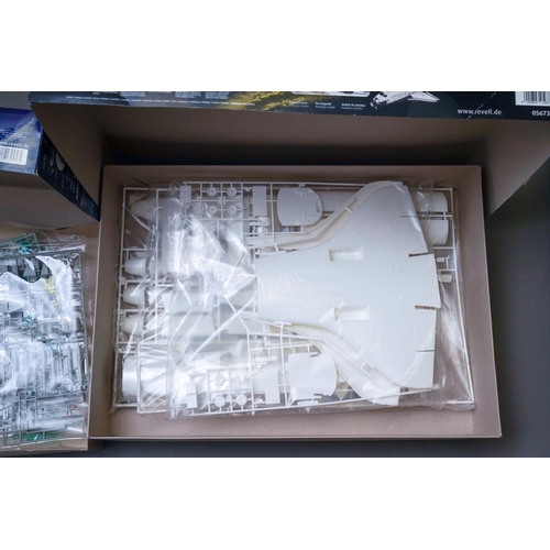454 - Four boxed Revell model kits to include: 1:48 SR-71 A Blackbird Lockheed #04967; 1:72 Space Shuttle ... 