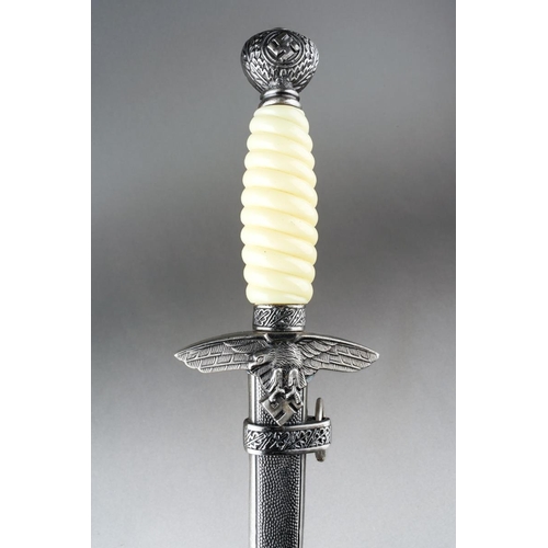 13 - Collectors Copy Luftwaffe Officers Dagger.