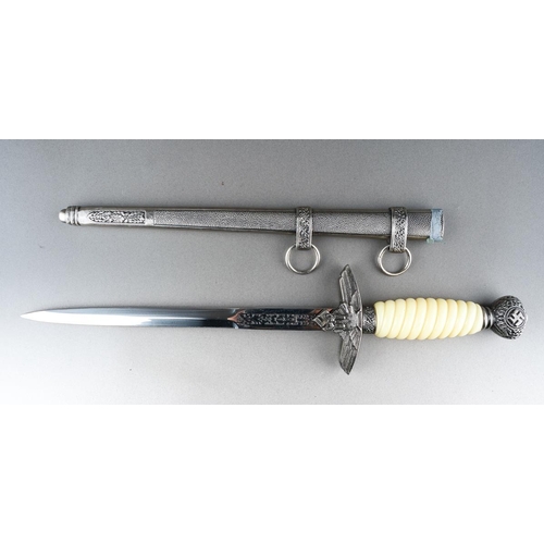 13 - Collectors Copy Luftwaffe Officers Dagger.