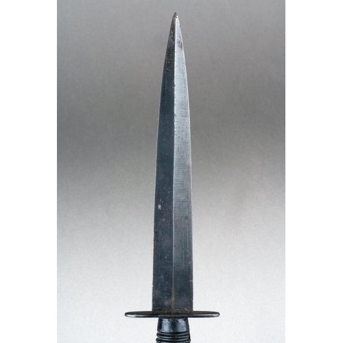 40 - Post War British 3rd Pattern F-S Fighting Knife with double edged blade 172mm in length. Thin post w... 