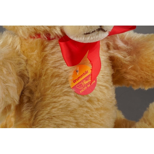 480 - A circa 1980s Growling Steiff Brummbar teddy bear. Growls when tilted, with moveable joints. Comes w... 
