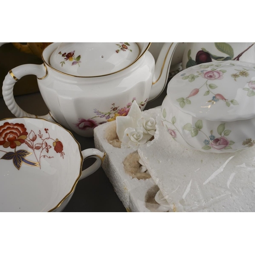 263 - A box of assorted ceramics, including two boxed Royal Worcester 