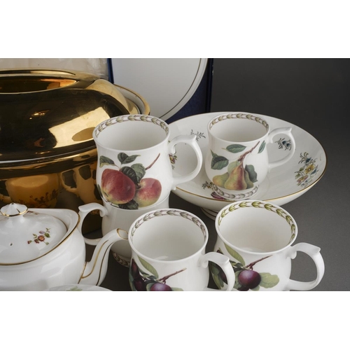 263 - A box of assorted ceramics, including two boxed Royal Worcester 