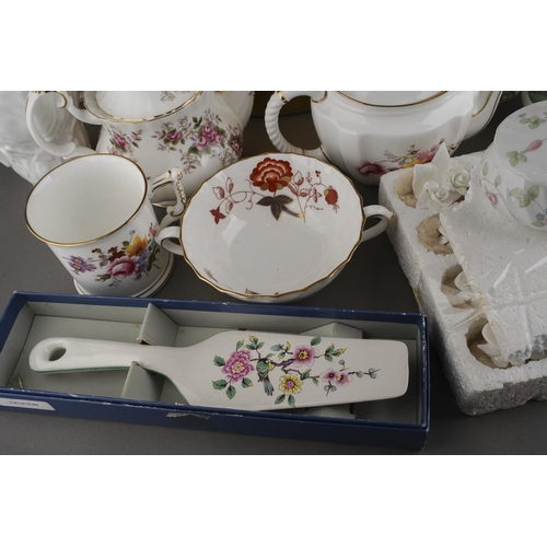 263 - A box of assorted ceramics, including two boxed Royal Worcester 